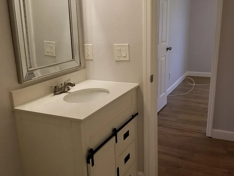 3633 Meriden Ave #A — Photo 16