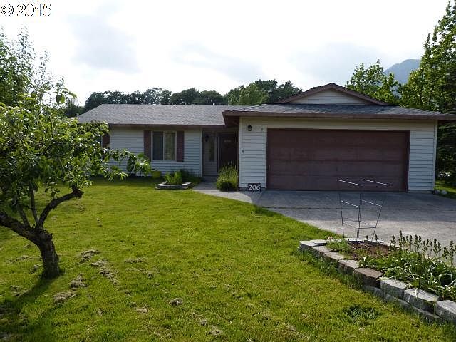 1st image of 206 Farwest St