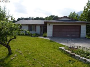 206 Farwest St, North Bonneville, WA 98639