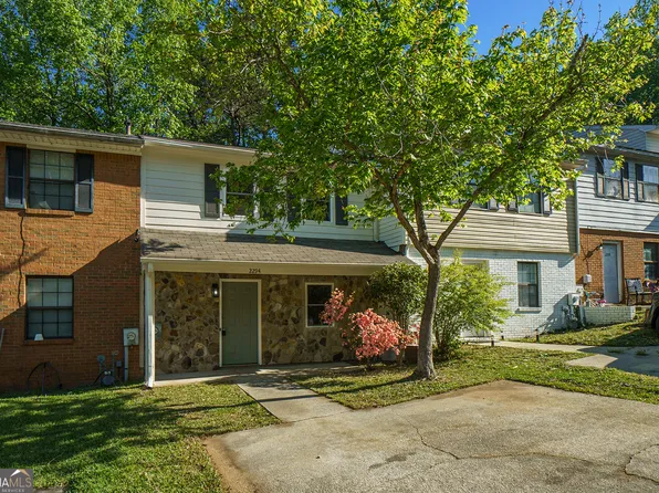 2294 Salt Springs Pl, Lithia Springs, GA 30168