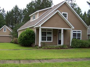 233 Concert Ct, Freeport, FL 32439