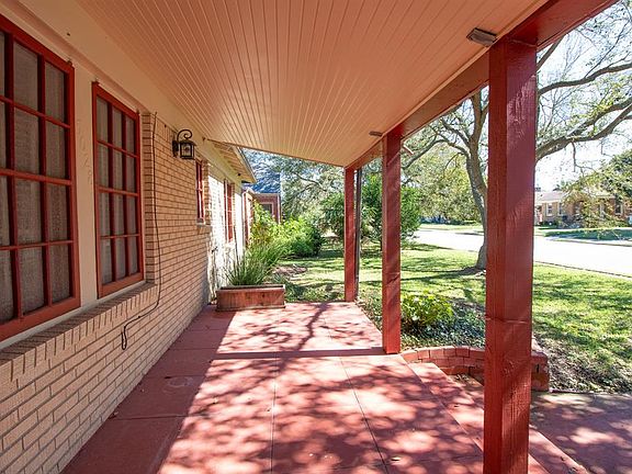 4th image of 5028 Woodrow Ave