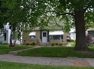 3318 N 85th St, Milwaukee, WI 53222