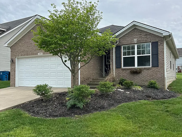 126 High Pointe Dr — Photo 1