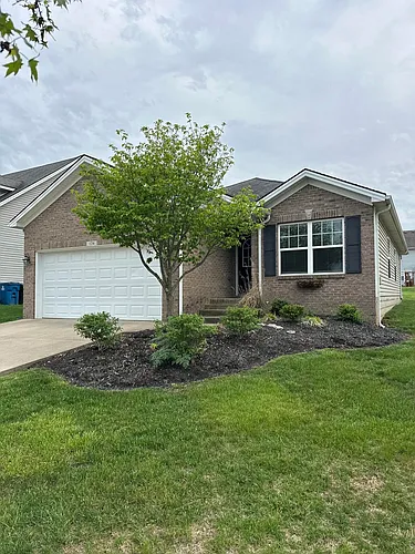 126 High Pointe Dr Photo 1