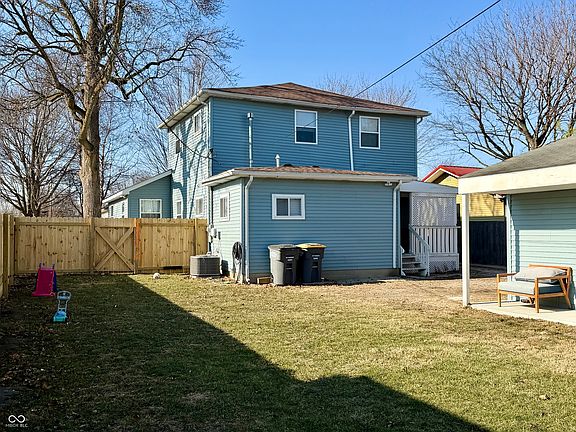 2nd image of 615 N East St