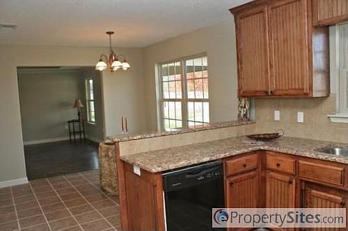 5th image of 5239 Branch Point Dr