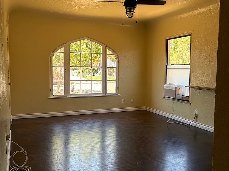 3504 Falcon Ave #3506 — Photo 2