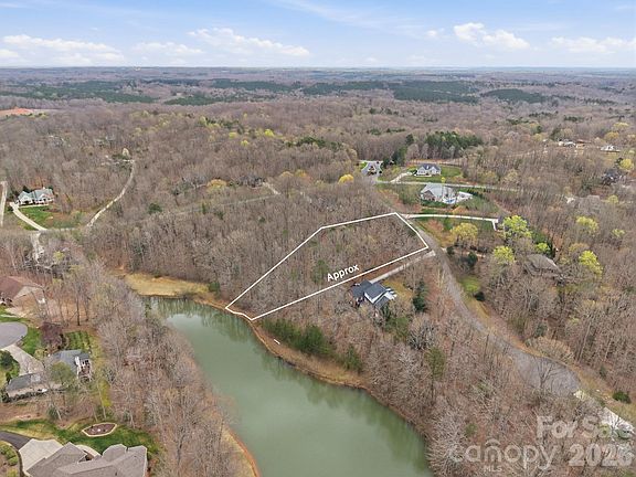 4th image of 130 Harborgate Dr