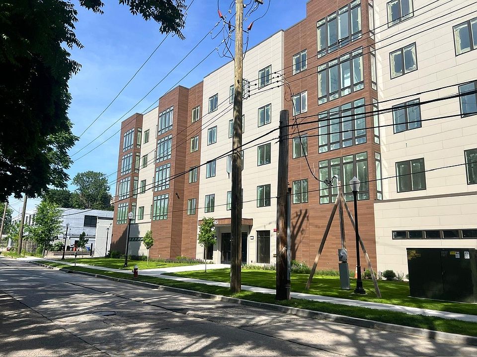 Building Photo 4