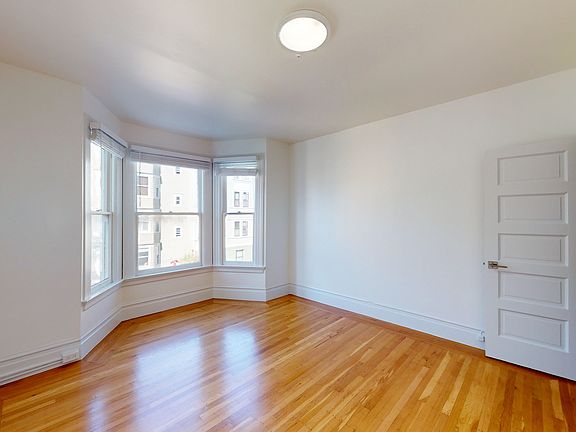 5th image of 1637 Sacramento St #10