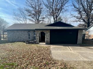 709 N Washington Ave, Wagoner, OK 74467
