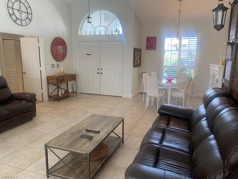 1499 Vintage Ln — Photo 7