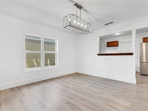 5th image of 1029 Colyer St
