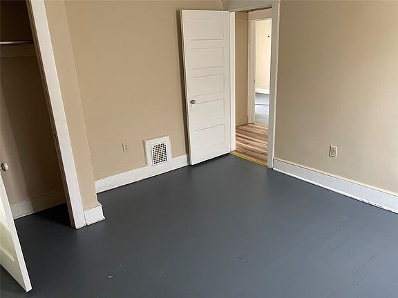 4th image of 14 Merrill St #2