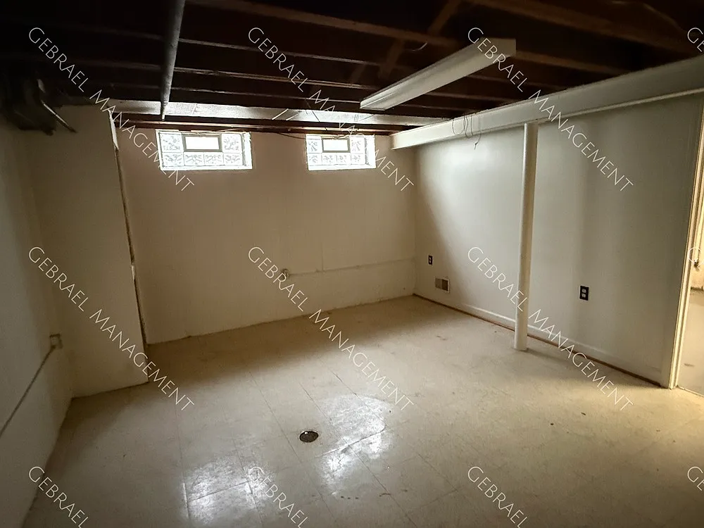 Ewald Circle - New — Photo 2