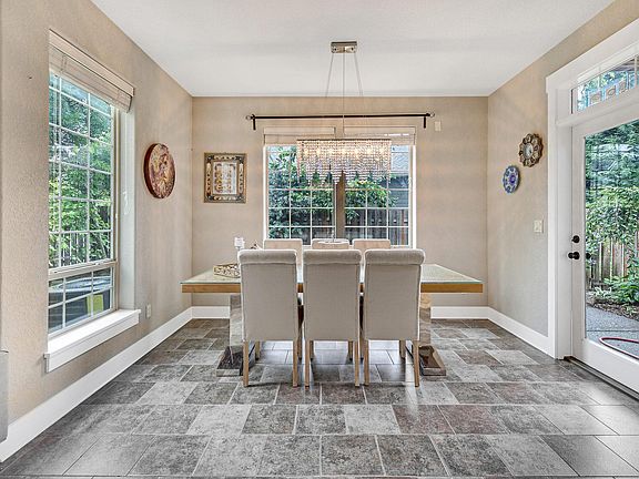 5th image of 6607 NE Karlson Ct