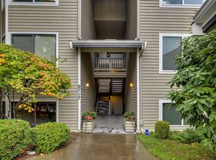 6717 110th Ave NE APT A1, Kirkland, WA 98033
