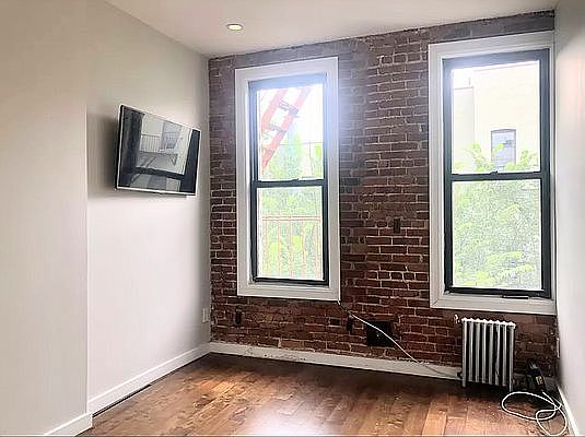 1st image of 278 W 117th St APT 5C
