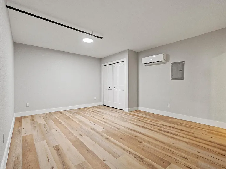 435 Ann St #F — Photo 13