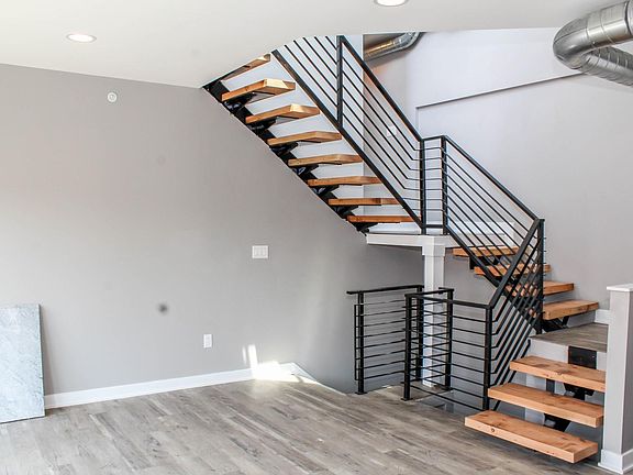 4th image of 1832 Frankford Ave Floor 3
