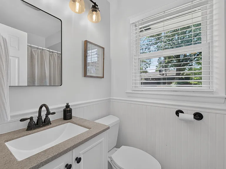 2030 E Greenwood St — Photo 19