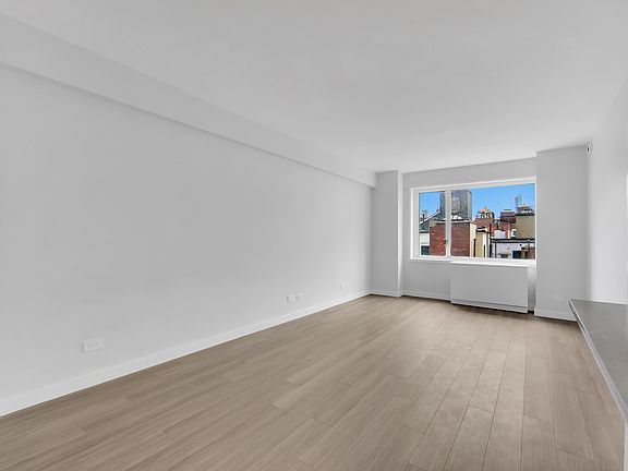 3rd image of 165 E 66th St APT 11J