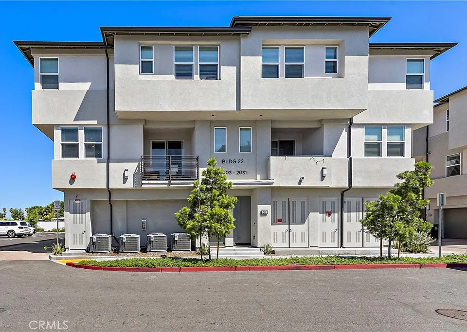 2019 W Bushell St
