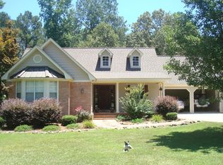 10301 Country Ln, Philadelphia, MS 39350