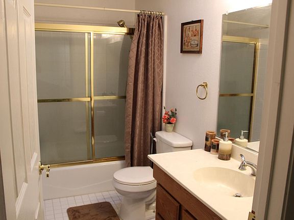 2nd image of 1312 Crossgates Ln