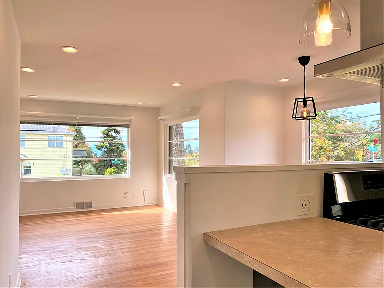 12258 1st Ave NW — Photo 7