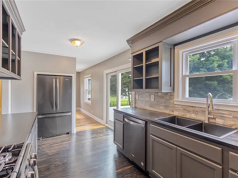 116 E Richmond Rd — Photo 12