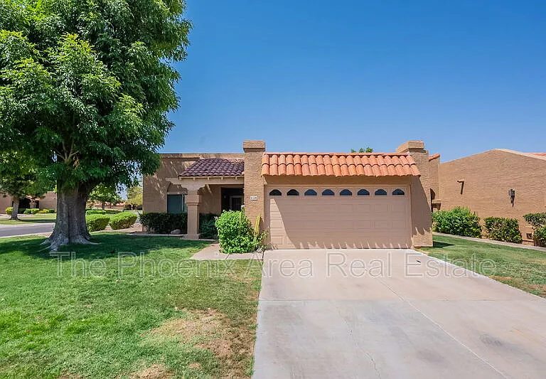 9128 E Gelding Dr — Photo 4