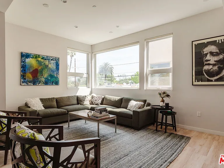 6072 Pickford St — Photo 11