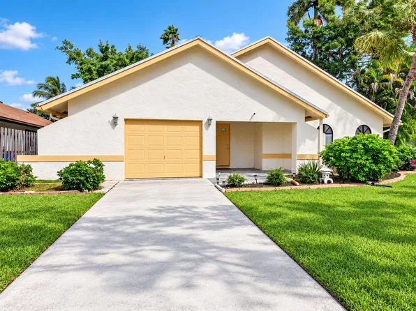 22529 Swordfish Dr, Boca Raton, FL 33428