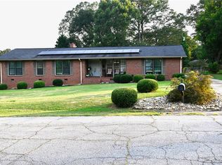 614 Fairmont Rd, Anderson, SC 29621