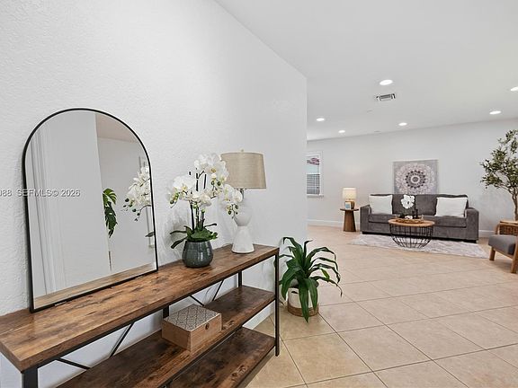 5th image of 7311 Sabal Dr