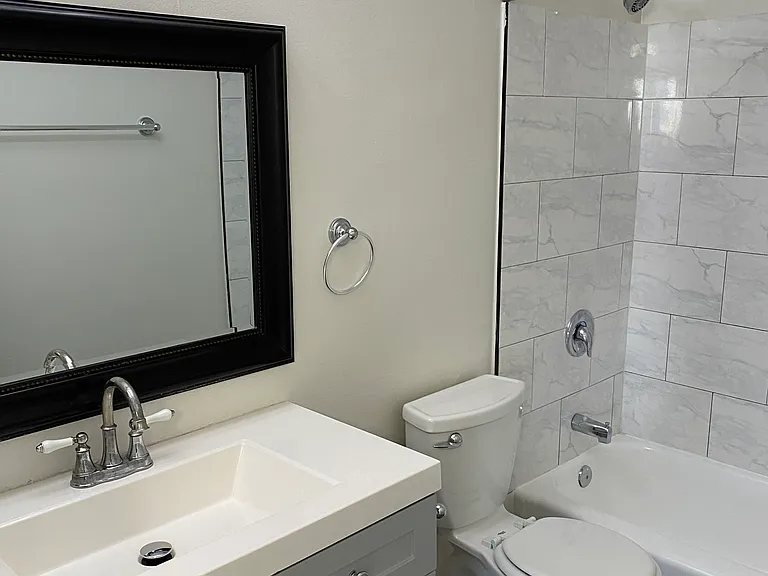 1014 W. Huntington Dr. — Photo 35