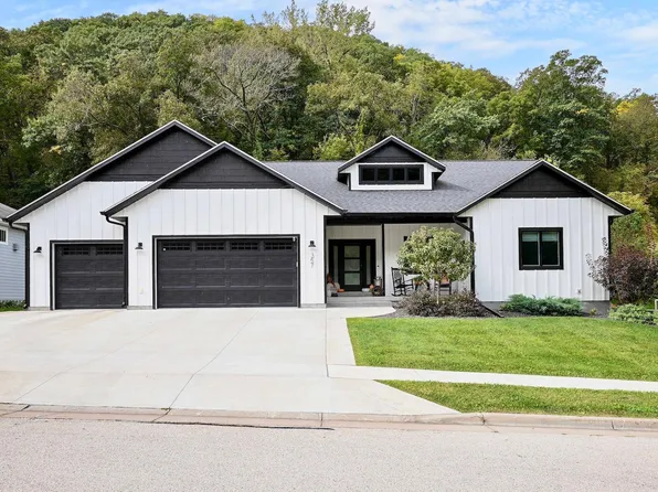 357 Valley Oaks Dr, Winona, MN 55987