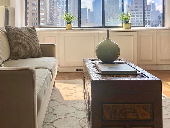 3rd image of 306 W 56th St #10J