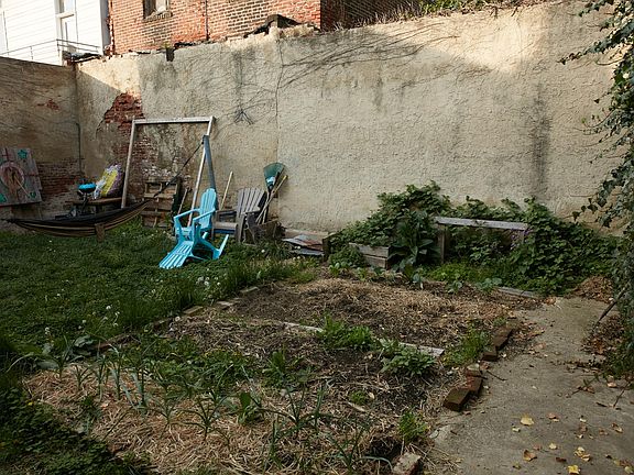 4th image of 2029 E Susquehanna Ave