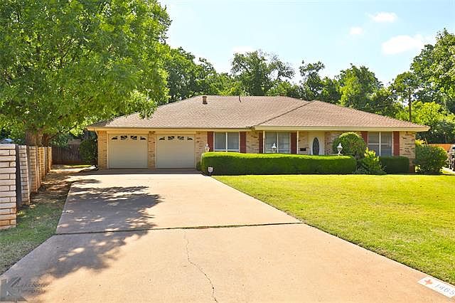 1st image of 1465 Chateau Dr