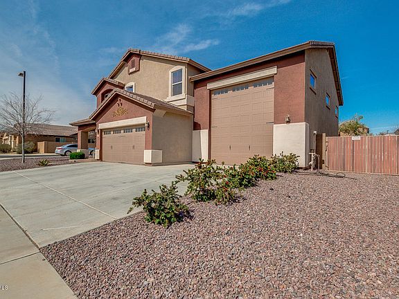 3rd image of 15986 W Canterbury Dr