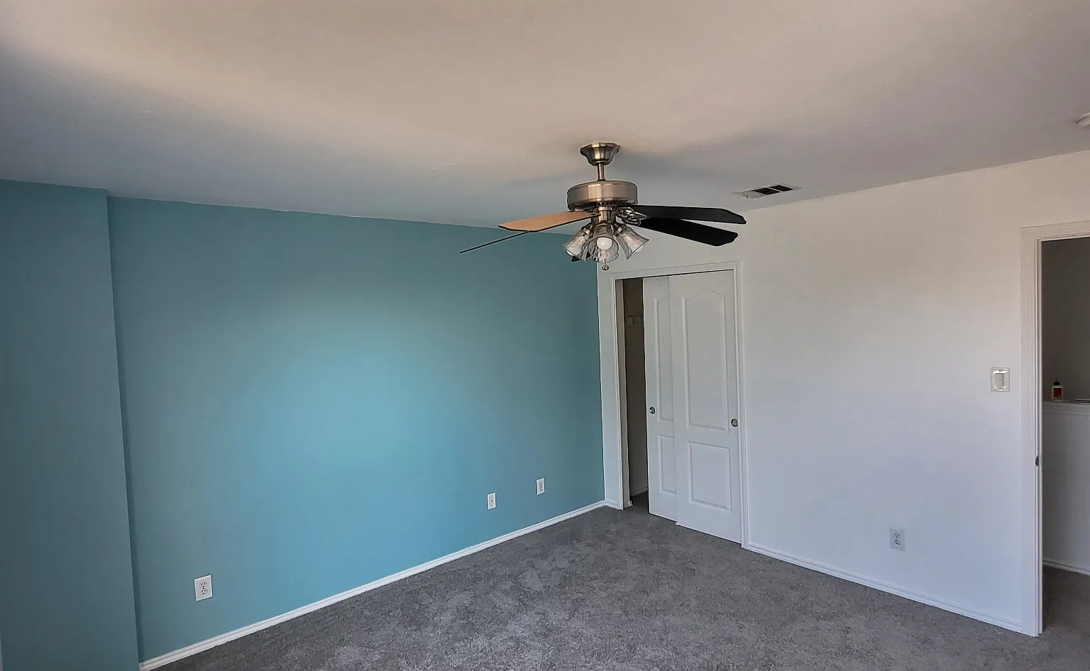 4 bed, 2.5 bath, 1578 sqft, $1,600 — Photo 4