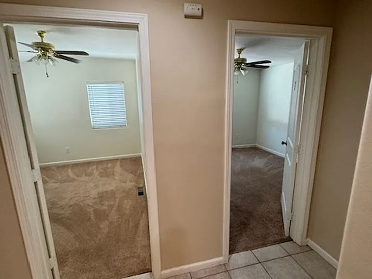1153 W 37th Pl — Photo 11