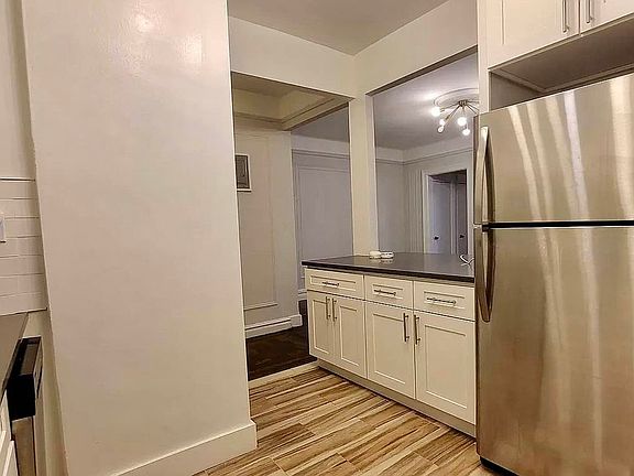 5th image of 583 W 215th St APT A9