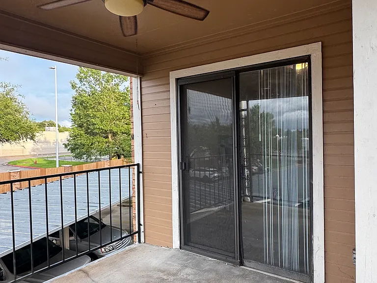 400 W South Town Dr #402 — Photo 43