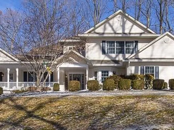 34 Meadow Ridge Road, Warwick, NY 10990