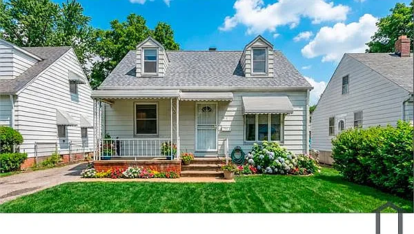 15313 Fernway Dr — Photo 1