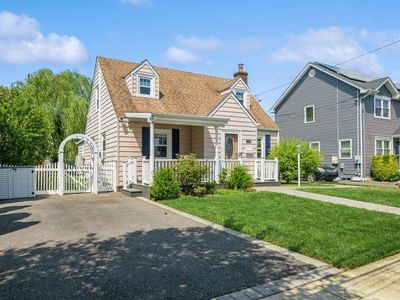 239 Stephen Street, Bellmore, NY, 11710